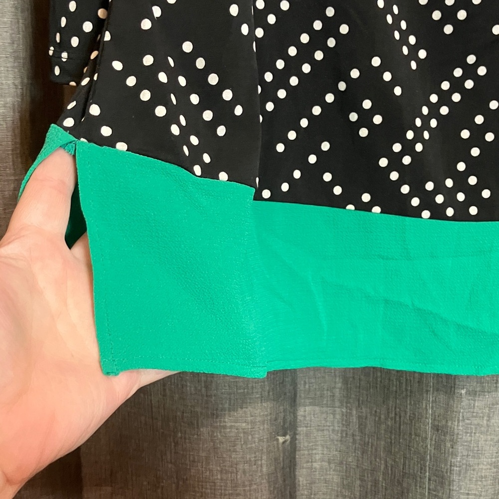 Roz & Ali Black and Teal Patterned Blouse - Picture 5 of 6